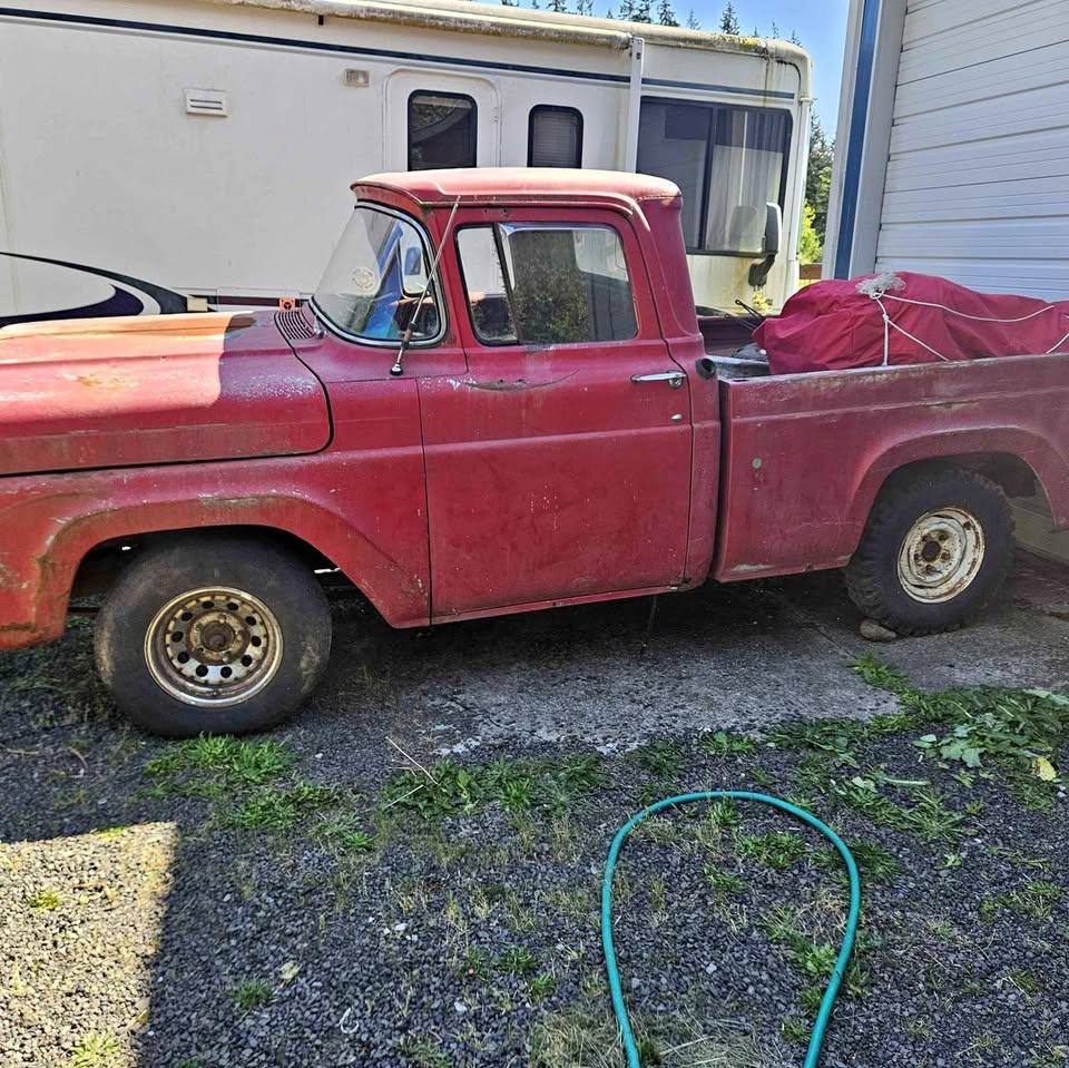 1960 Ford F1.jpg