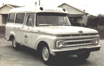 1961%20Ford%20F100%20Wimmera%201%20web.jpg