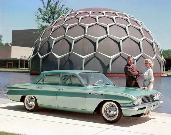 1961 Buick Special outside the Longway Planetarium in Flint.jpg