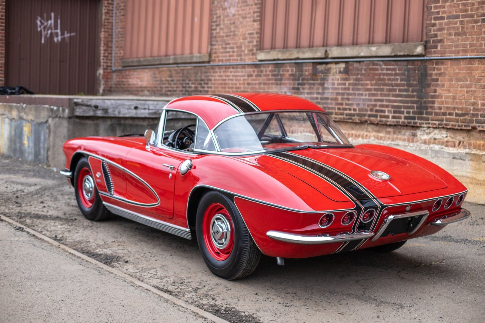 1962-chevrolet-corvette-rear-three-qurters.jpeg