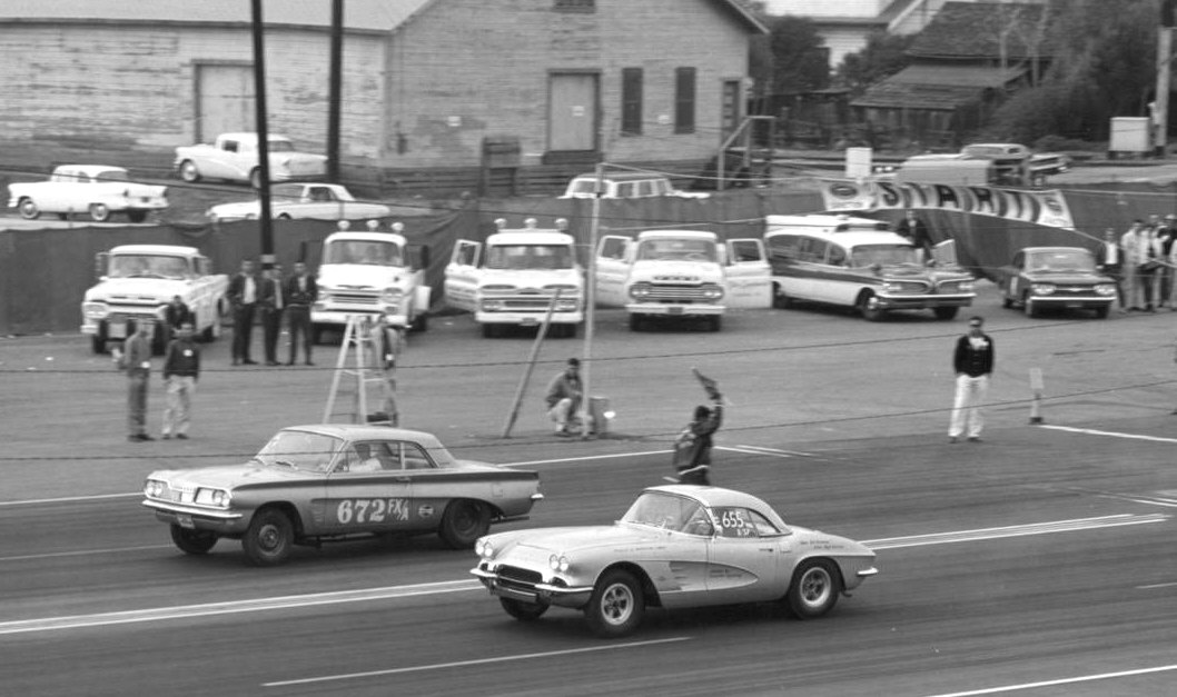 1962 Pomona CA Hayden Proffitt 421 Tempest vs Bert Brown Corvette.jpg