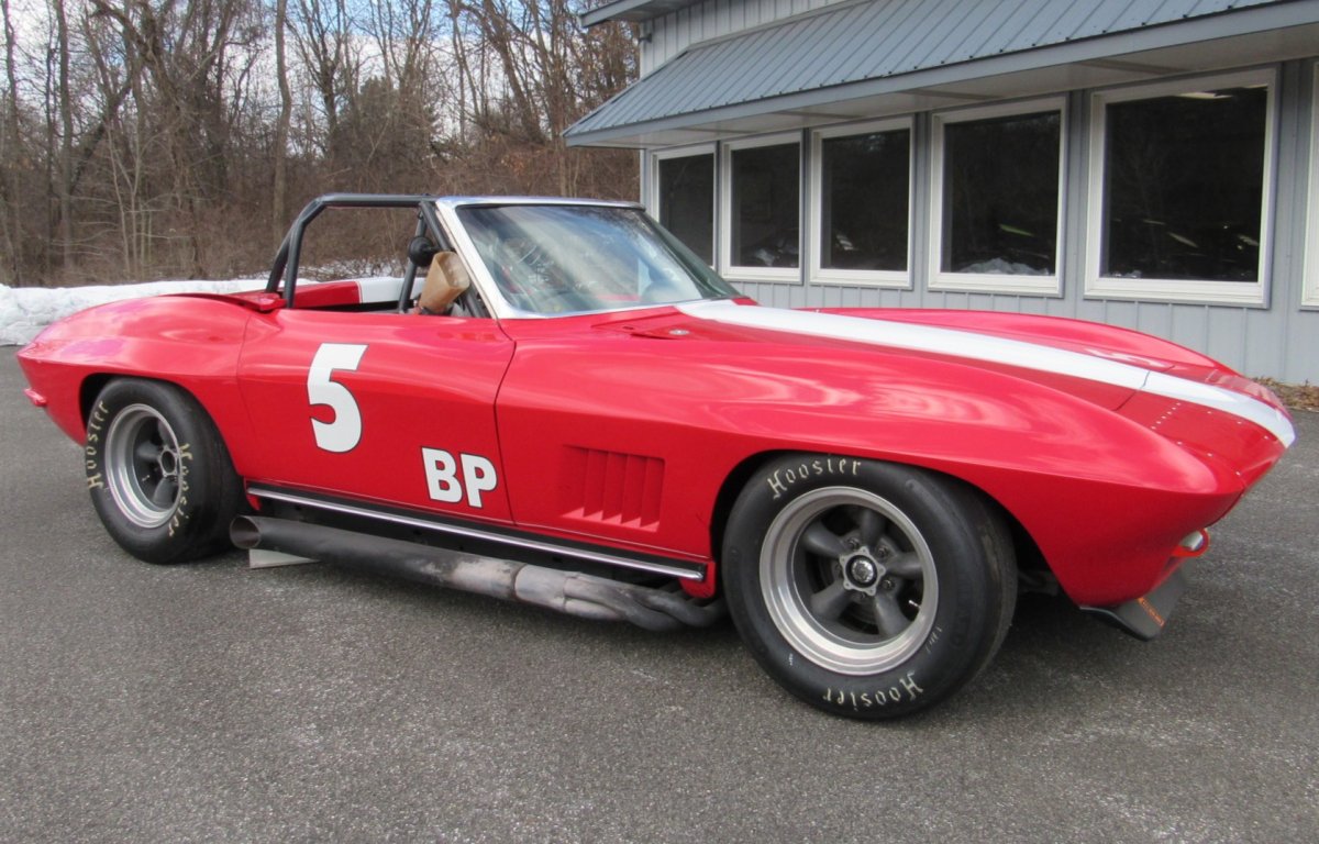 1963_chevrolet_corvette_convertible_1553660619c3489a97deIMG_1893.jpg