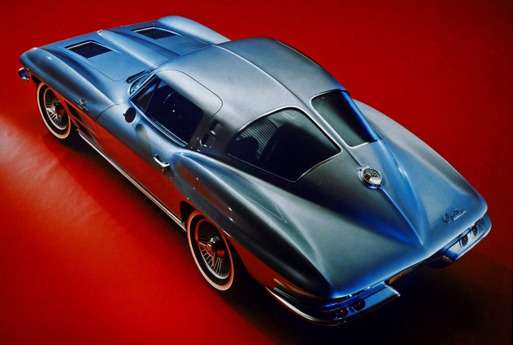 1963_Chevrolet_CorvetteStingRaySplitWindow21.jpg