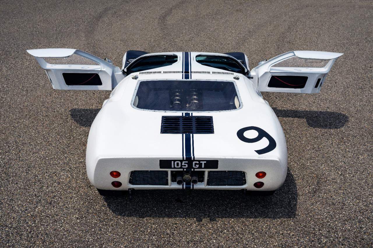 1964-Ford-GT-prototype_04.jpg