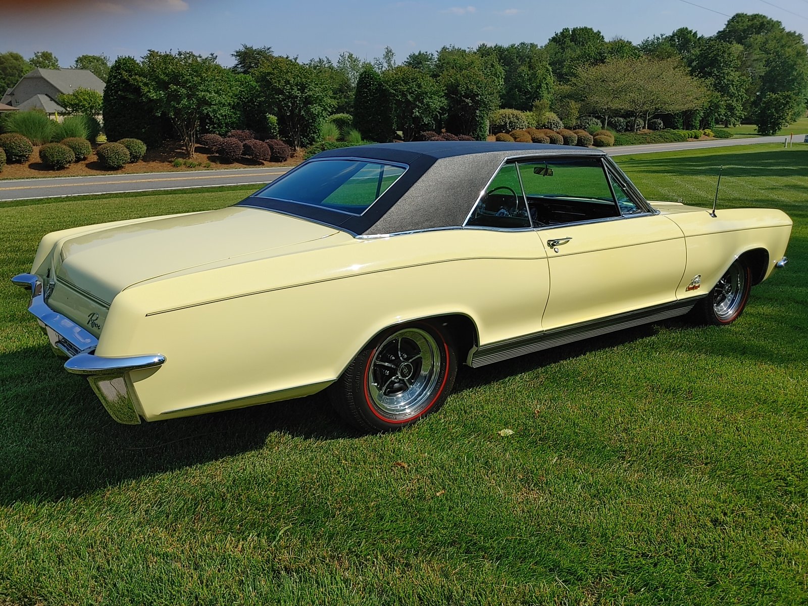 1965 Riviera side 3.jpg