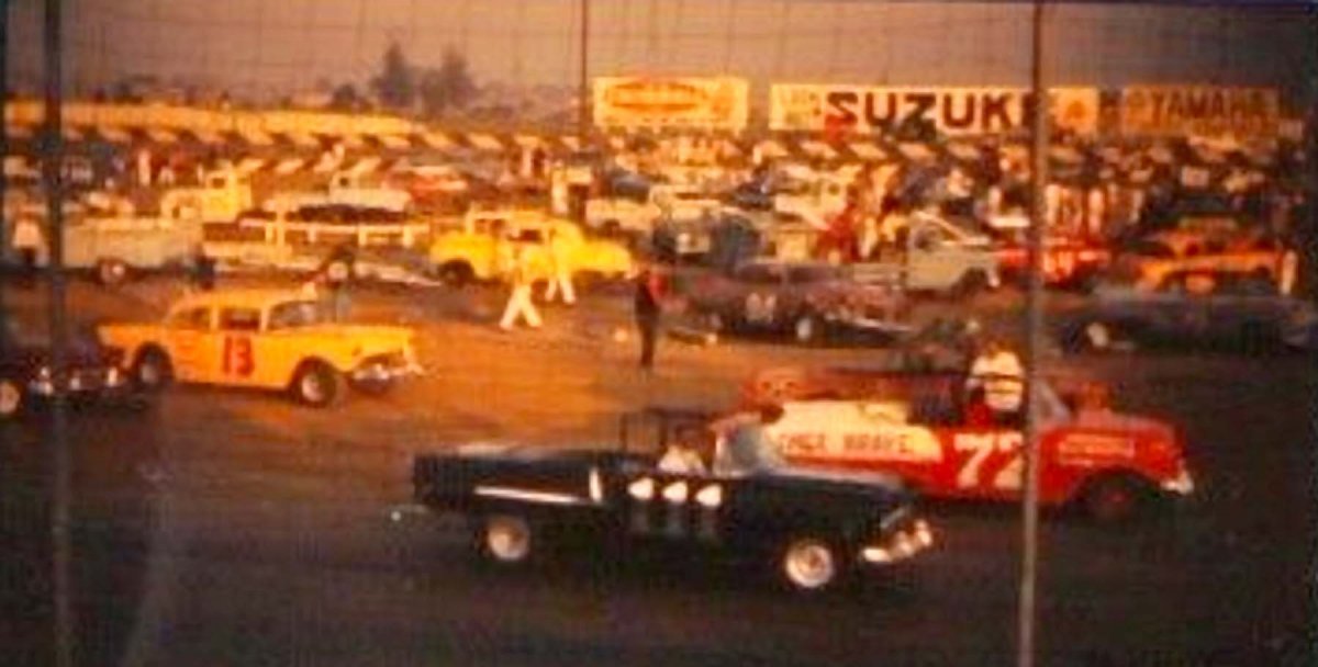 1966-Ascot Park-stock cars-111-72-13.jpg