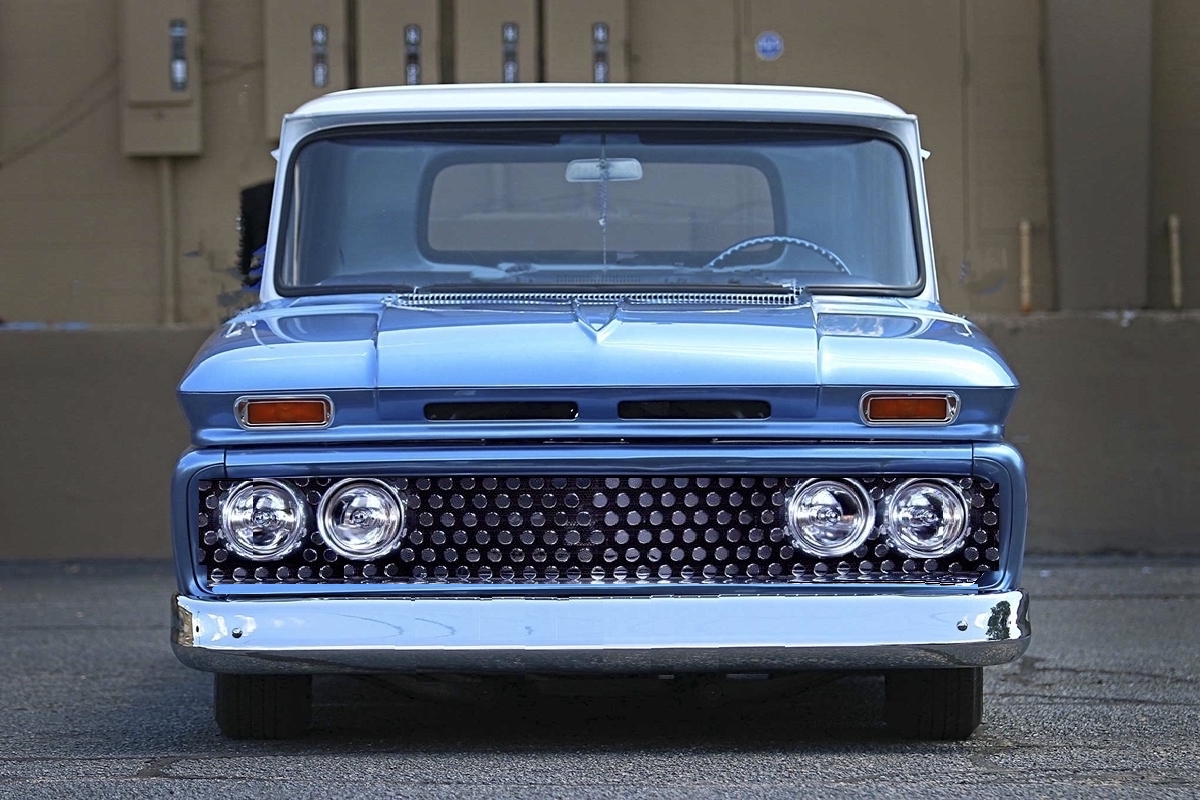 1966-Chevrolet-C10-Front-Grille 05.jpg