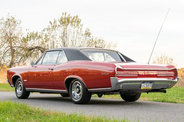 1966_pontiac_gto_1966_pontiac_gto_5557425b-a8da-40af-bfdf-475f0797a56c-OGpUwD-31000-31001-scaled.jpg