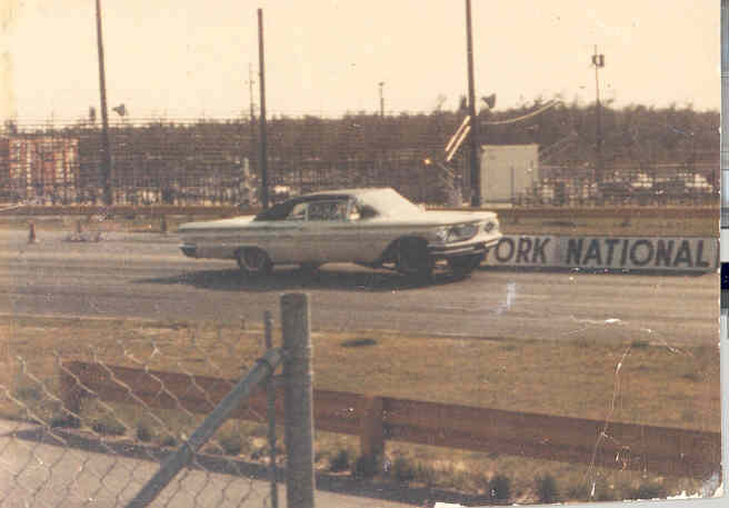 1967 07 1960 Pont Racing at NY Nat\'l Speedway.jpg