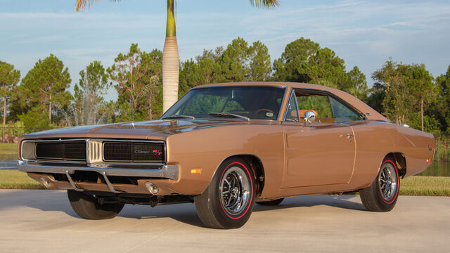 1969-dodge-charger-rt-se_5584.jpg