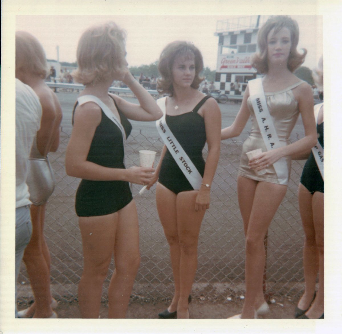 1969_Girls_002.jpg