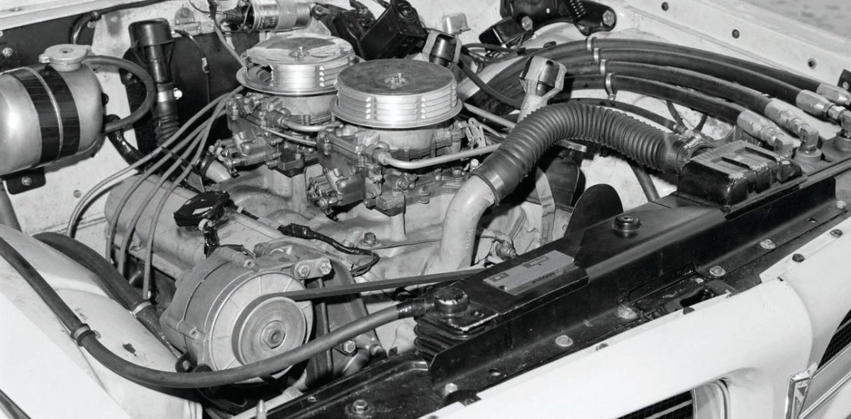 1bigblock eight-barrel-421-1963-tempest-en.jpg