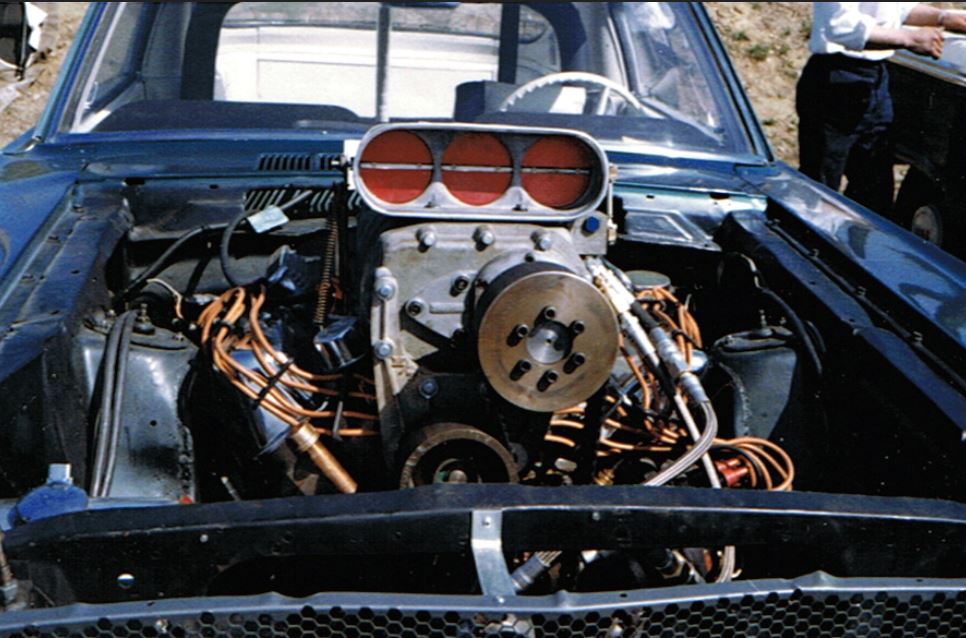 1bigblock8 fe dover int.JPG