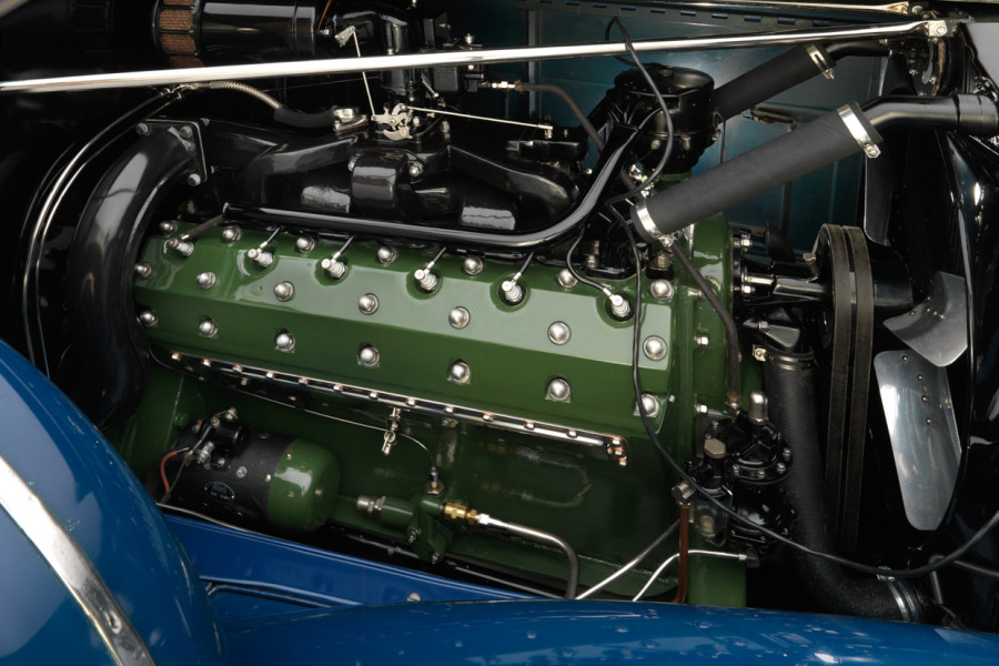 1engine 1933 Packard-12-Sport-Phaeton.jpg