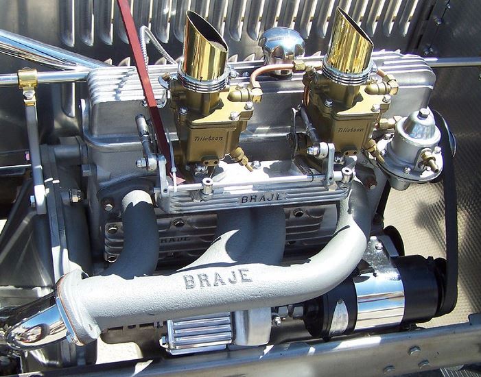 1engine11 drake & int.JPG