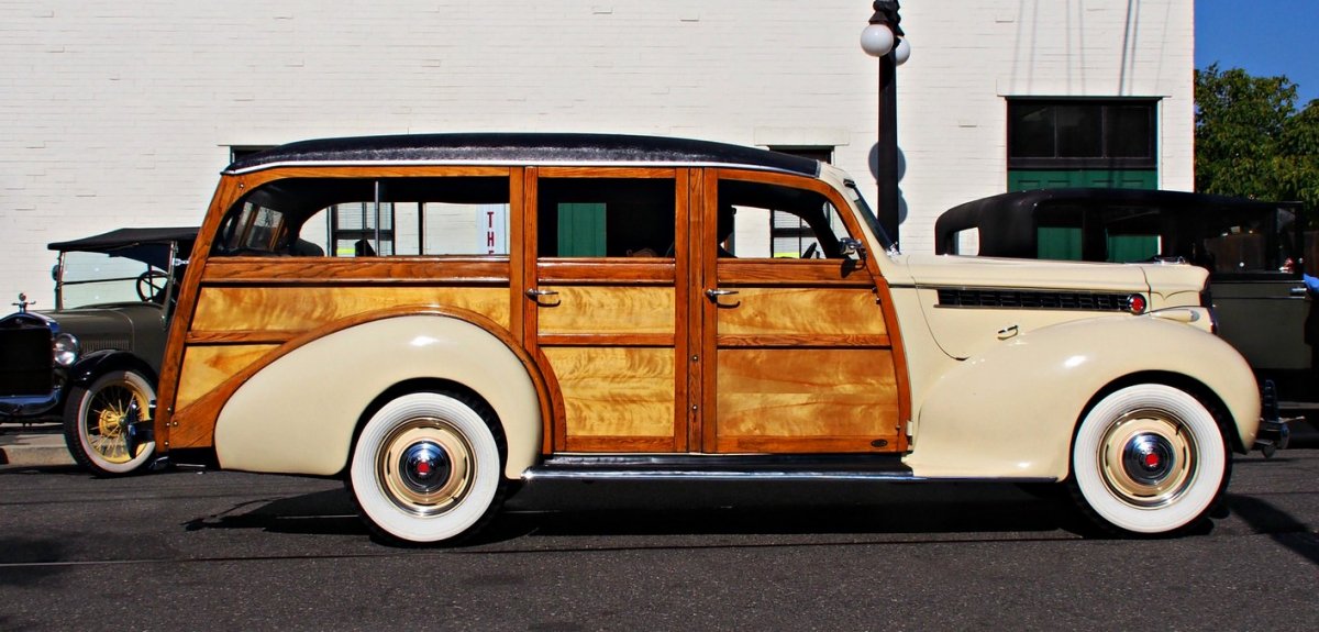 1long roofs3 40 packard.jpg
