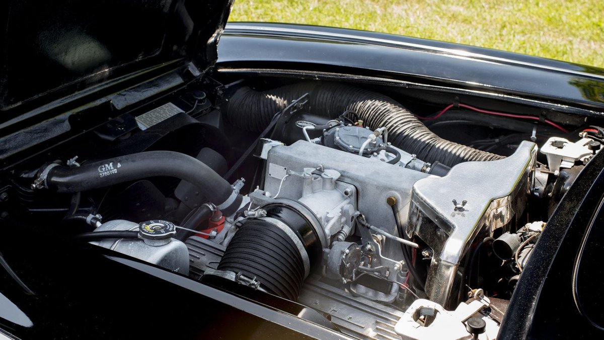 1smallblock8a int 62 vette.jpg