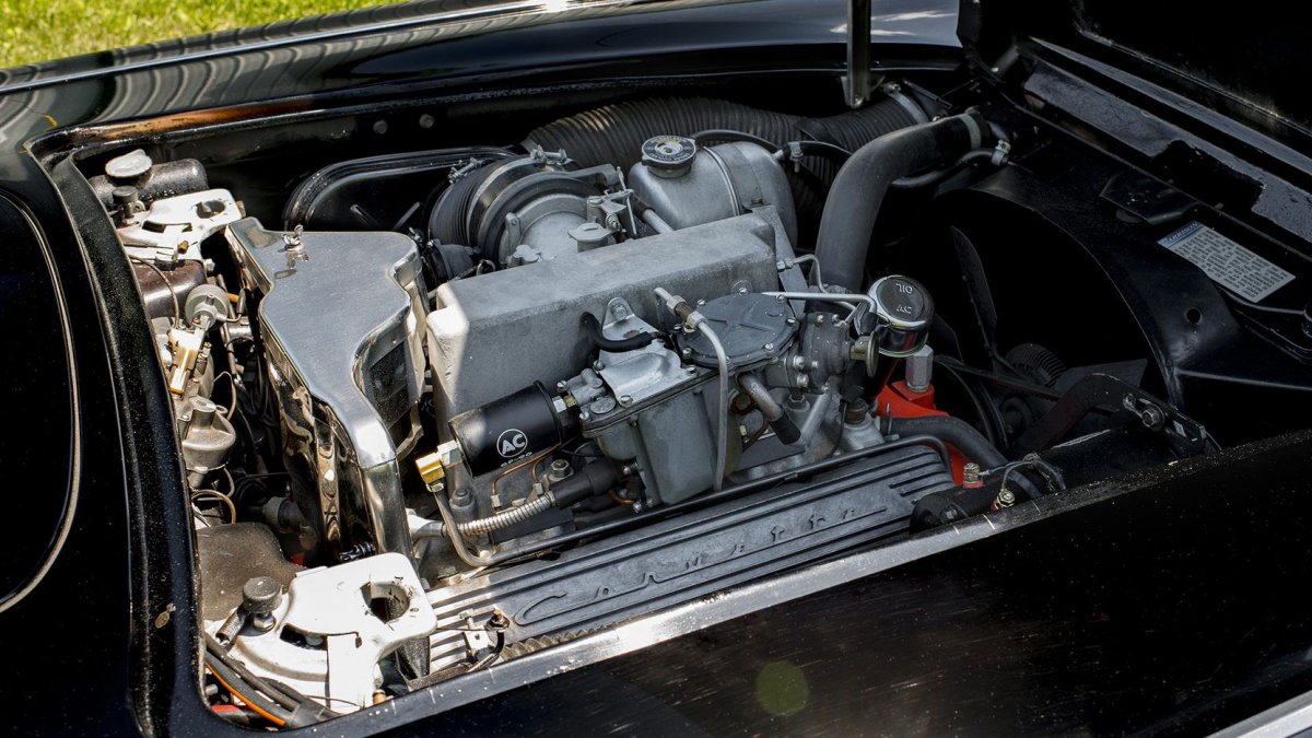 1smallblock8b int 62 vette.jpg