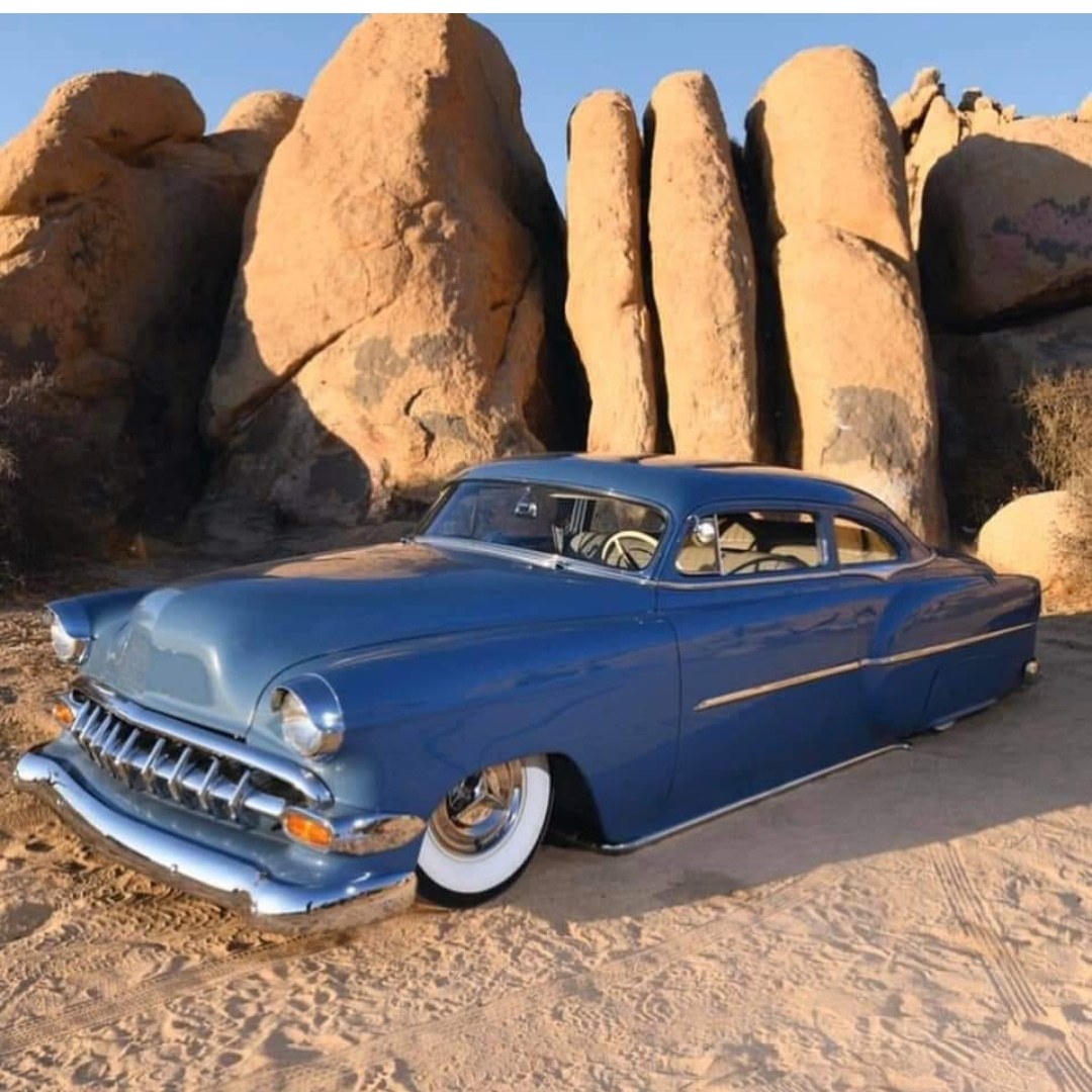 2 CUSTOM (233).jpg