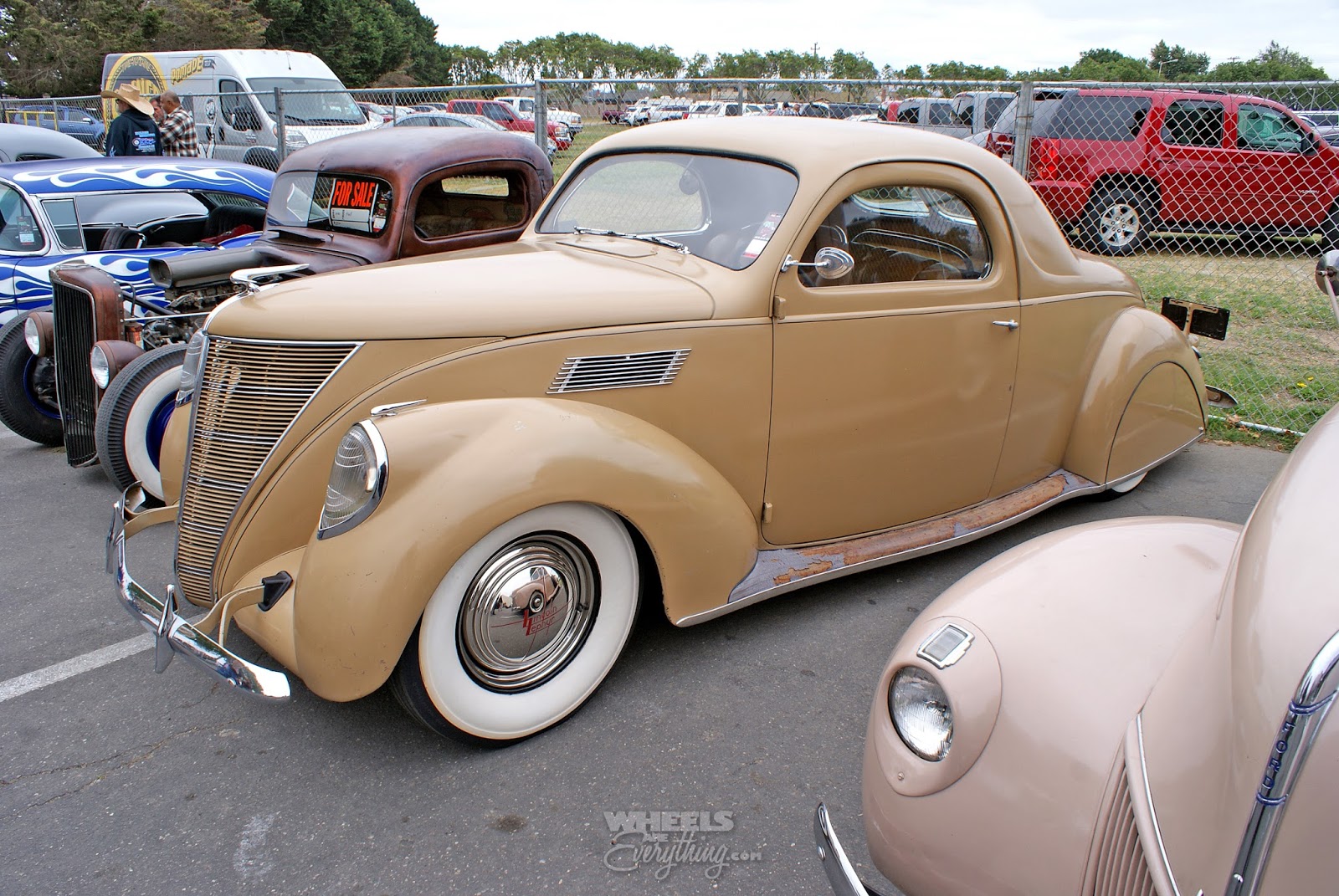 2 CUSTOM (27).JPG