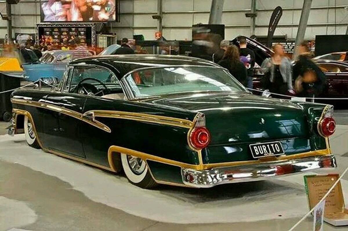 2 CUSTOM (295).jpg