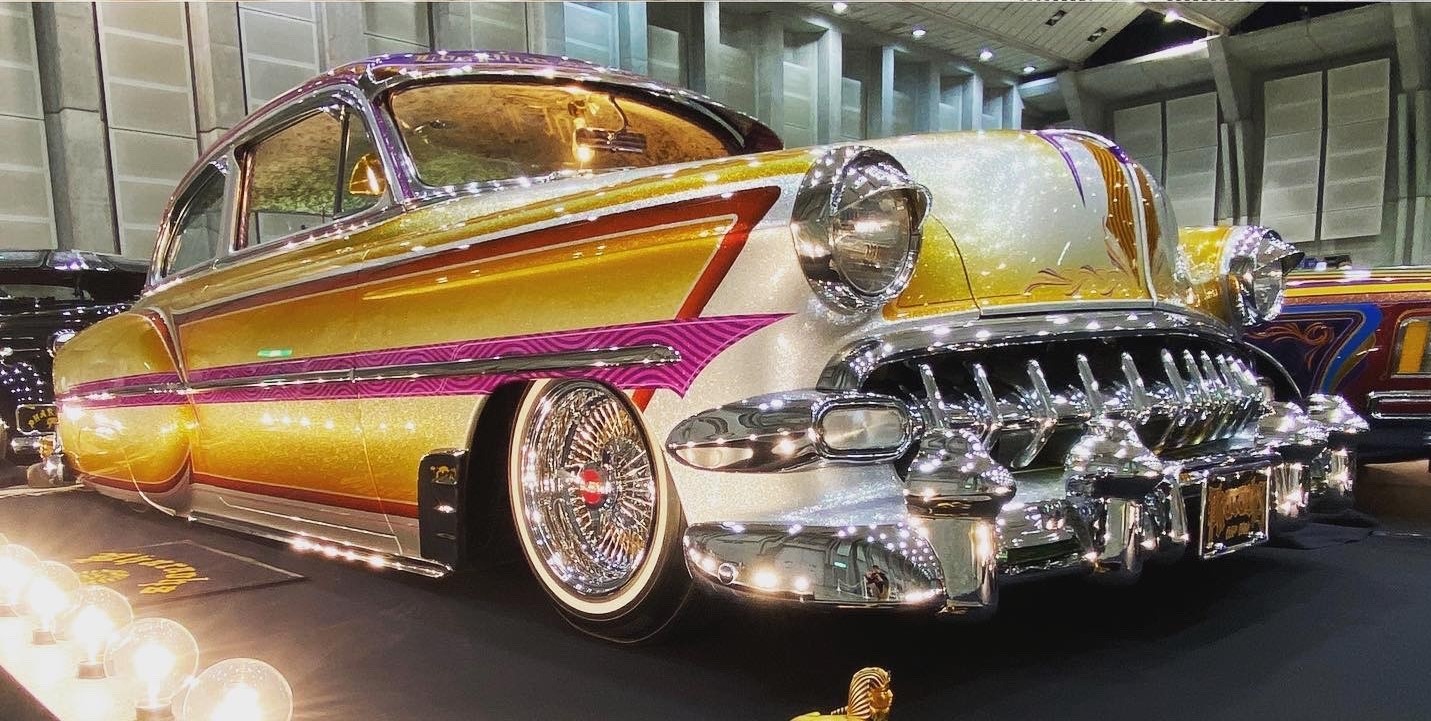 2 CUSTOM (82A).jpg