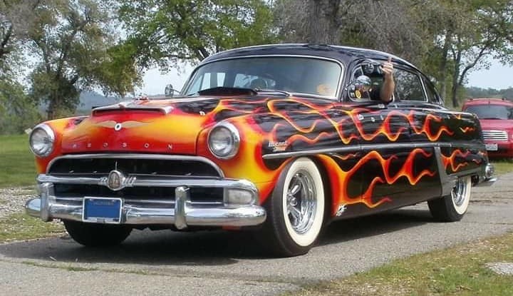2 CUSTOM (92).jpg