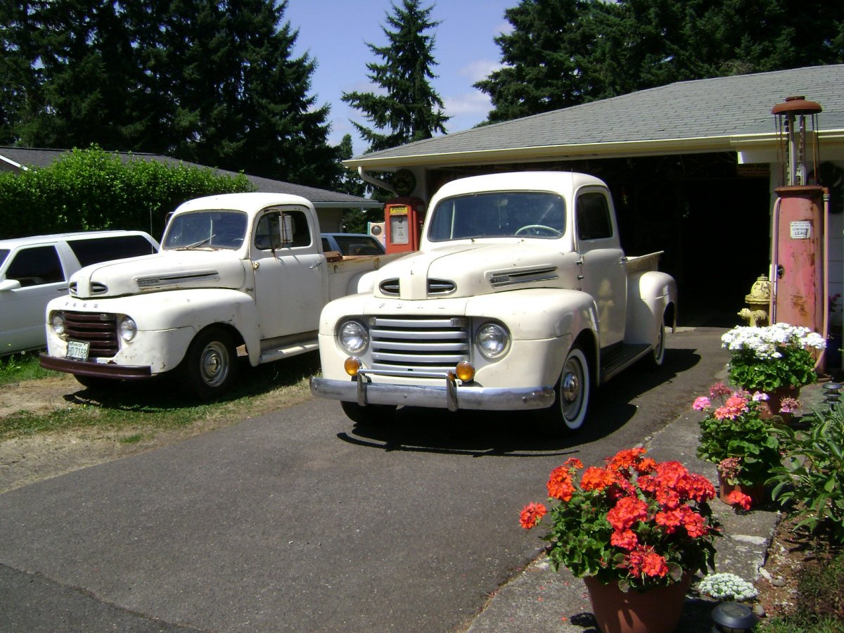 2011 08 07 a both trucks big.JPG