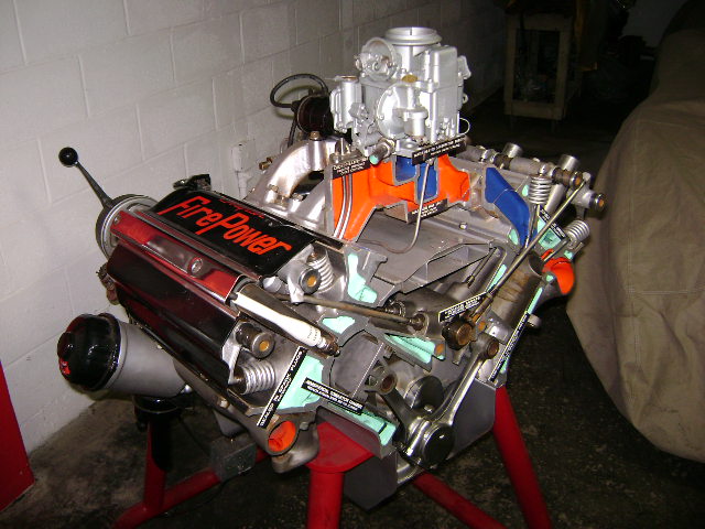 2015 engine display 1955 Hemi cutaway 08.JPG