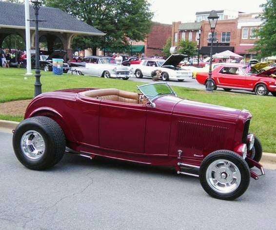 2022 maroon roadster right side.jpg