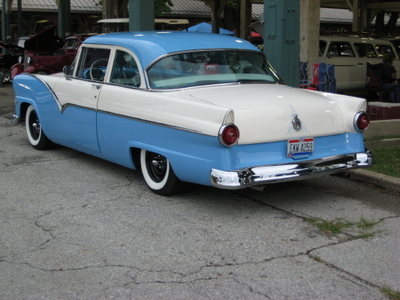 21376540-875-1955-Ford-Street-Car.jpg