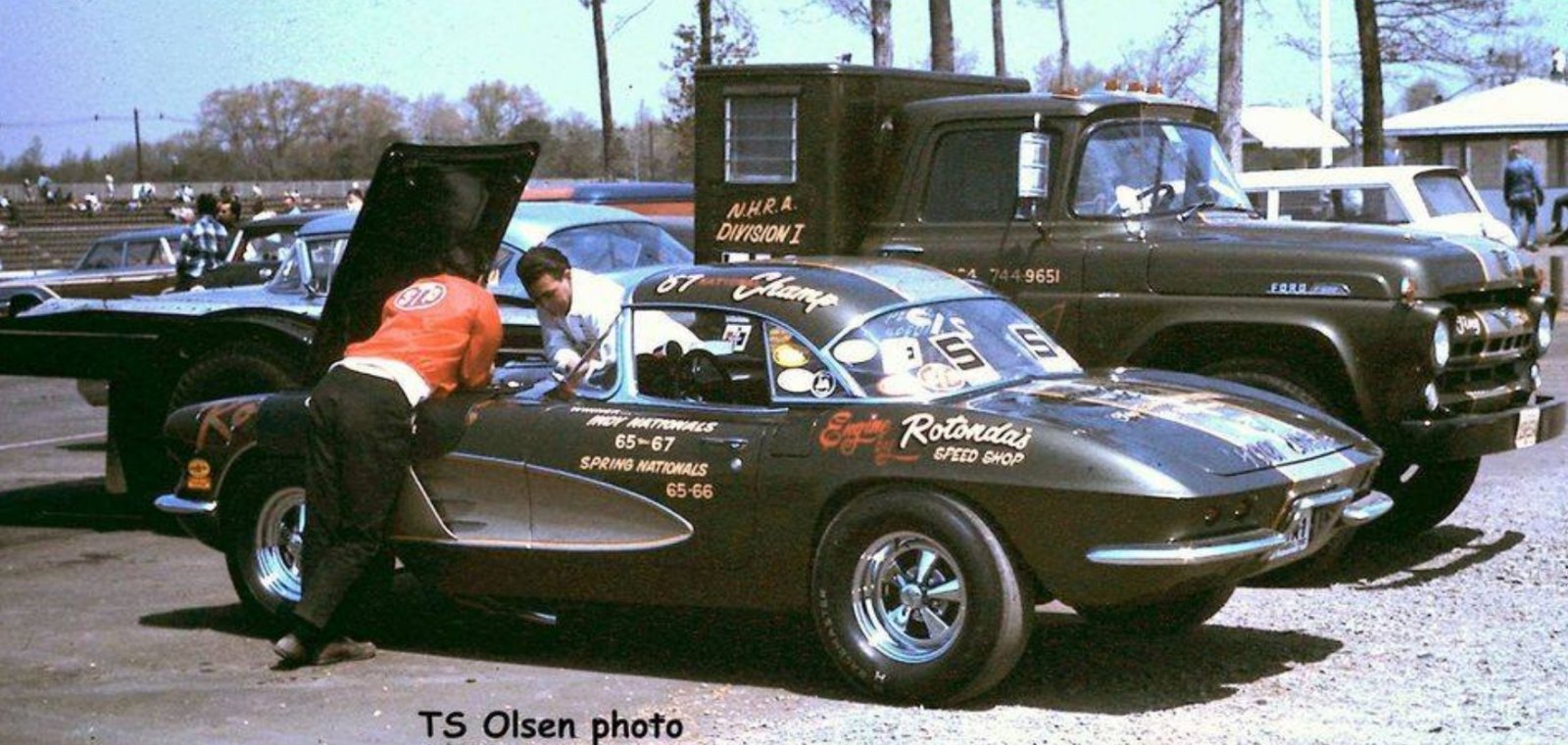 22 and vette.jpg