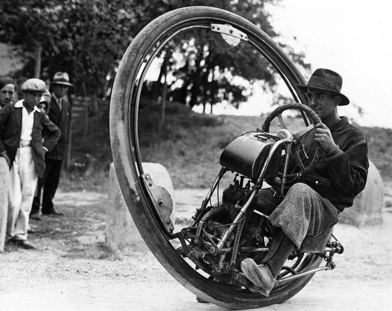 22 Monowheel from the 1930s was called The Dynasphere..jpg