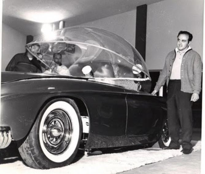 24 george barris with darryl starbird predicta bubble.JPG