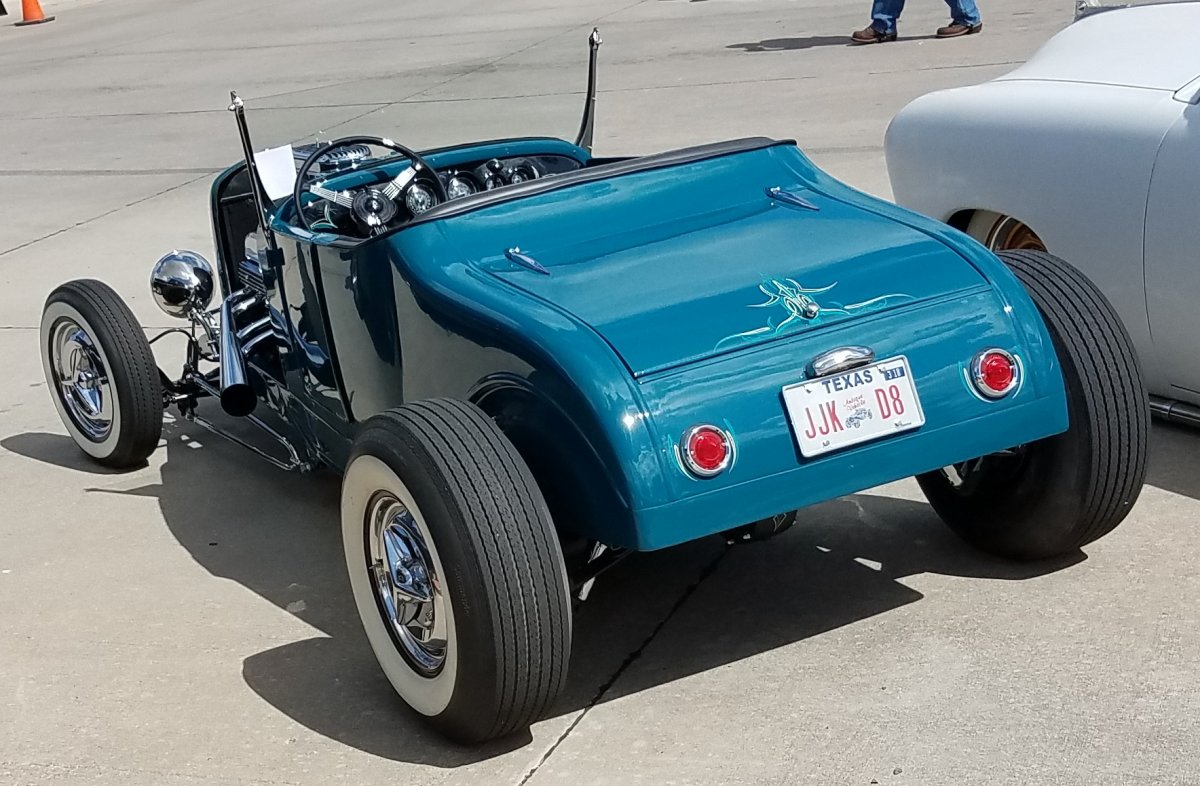 26 Roadster rear.jpg