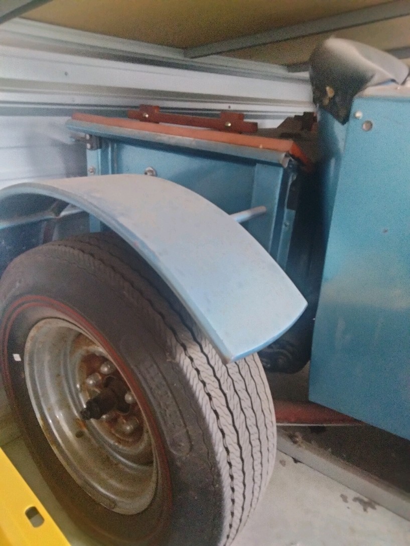 27 T rear tire and box.jpg