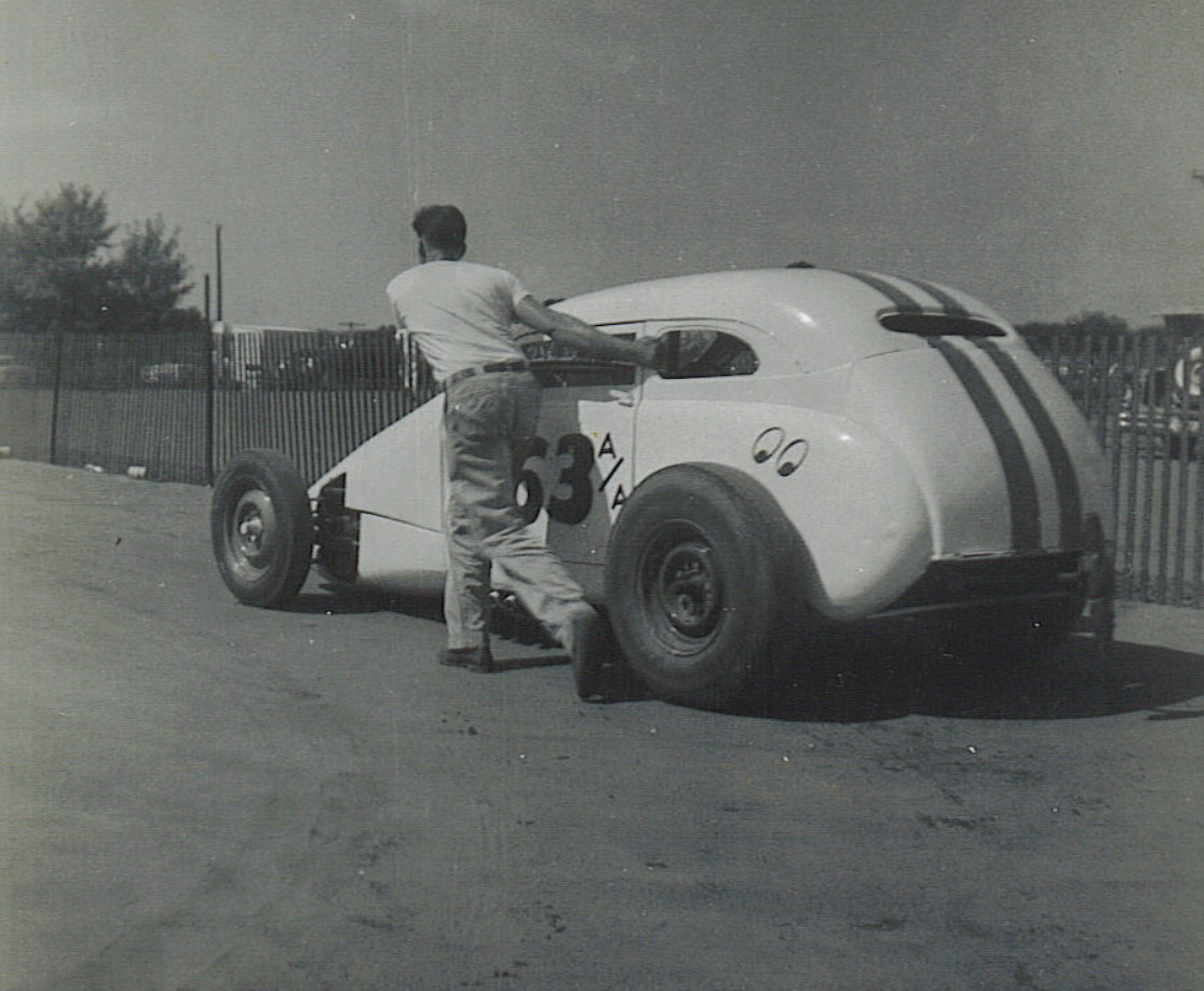 28 1957 ATAA world Series of drag racing  Quad cities Dragway Cordova Illinois.jpg