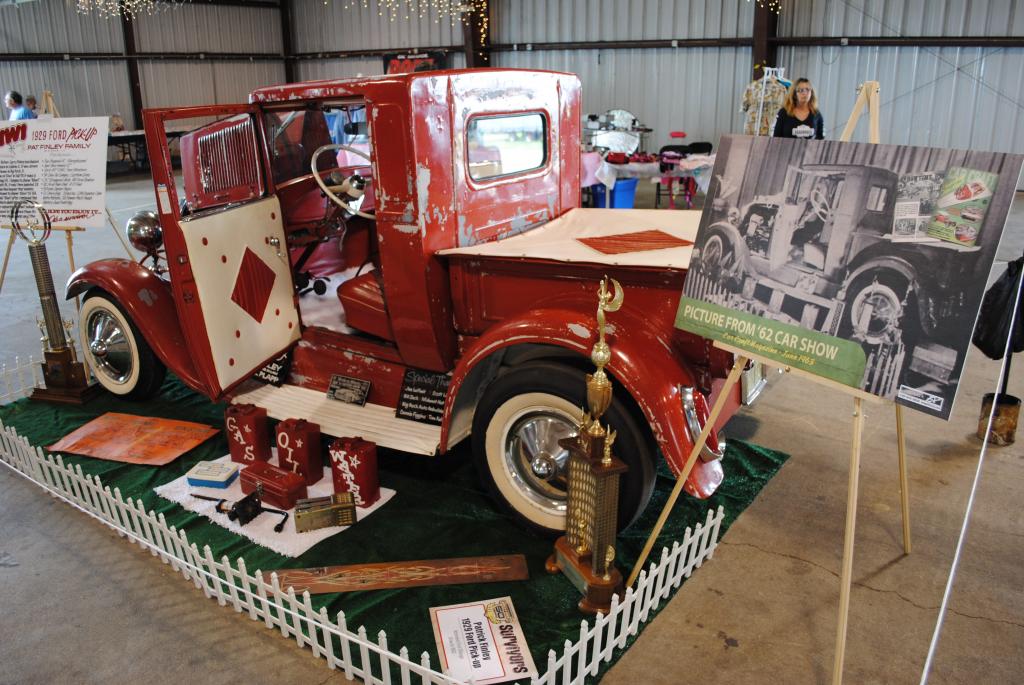 28 Ford World of Wheels 1962.jpg