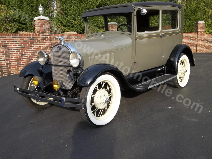 28 SEDANFord%20Model%20A%201929%20Gray_1013_1.jpg