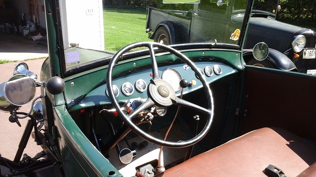 29 roadster dash 001a.jpg