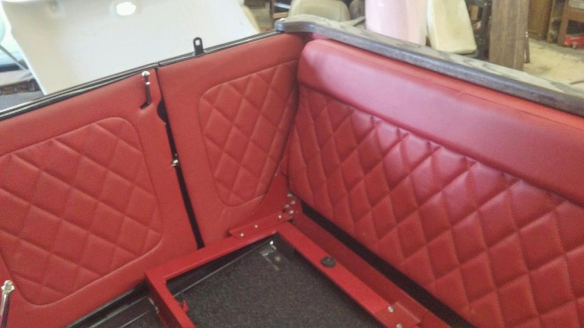 29 rp rear back seat.jpg