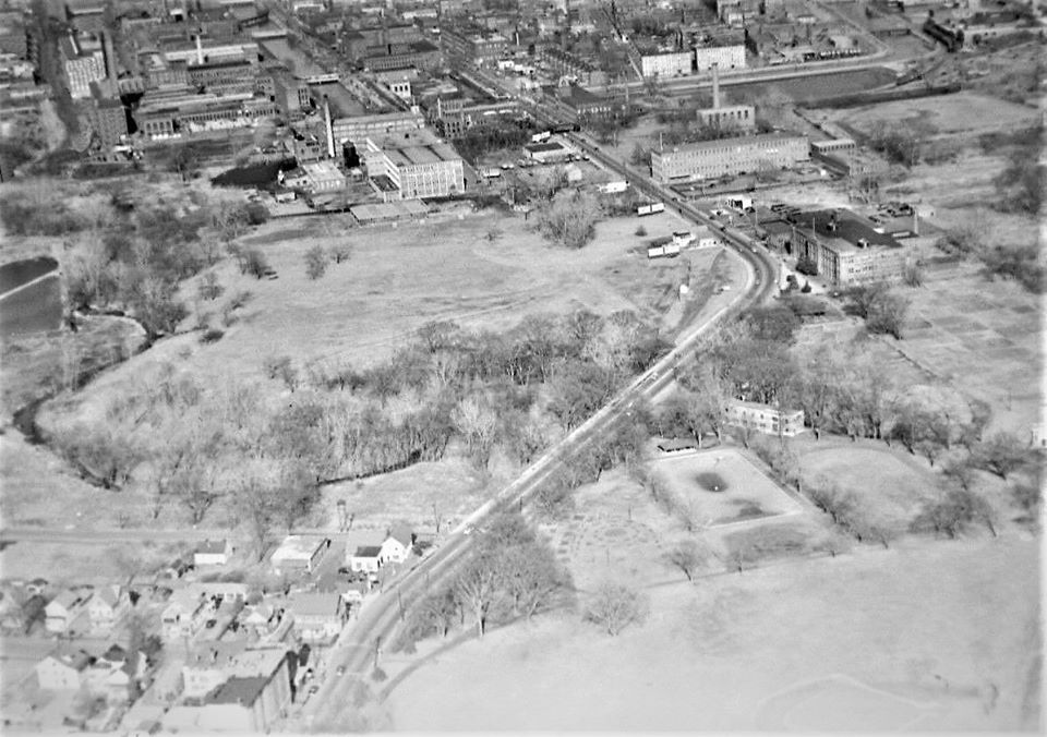 3 1 1950 MAIN ST HOLYOKE.jpg