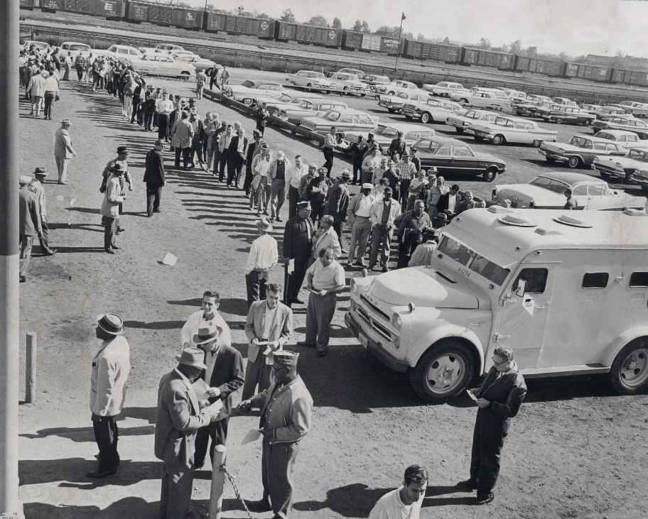 3 5 FORD STRIKE OCT 61.JPG