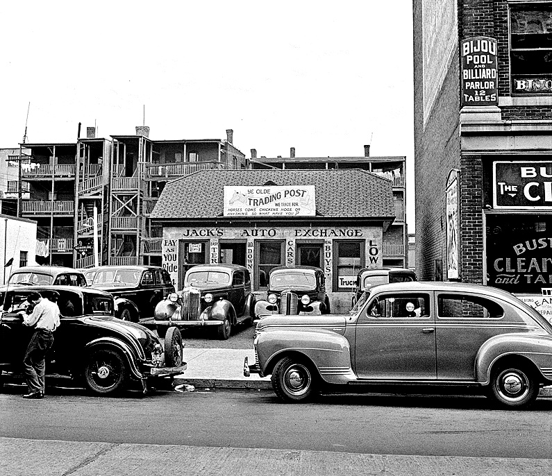 3 8 1  HOLYOKE.jpg