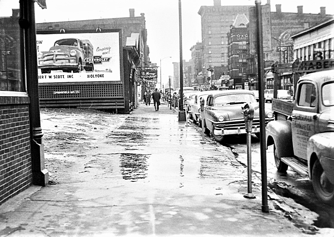 3 9 4 BERNARDS CAFE  1952.jpg