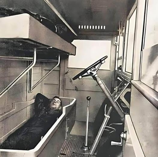 3 9 9b7.jpg