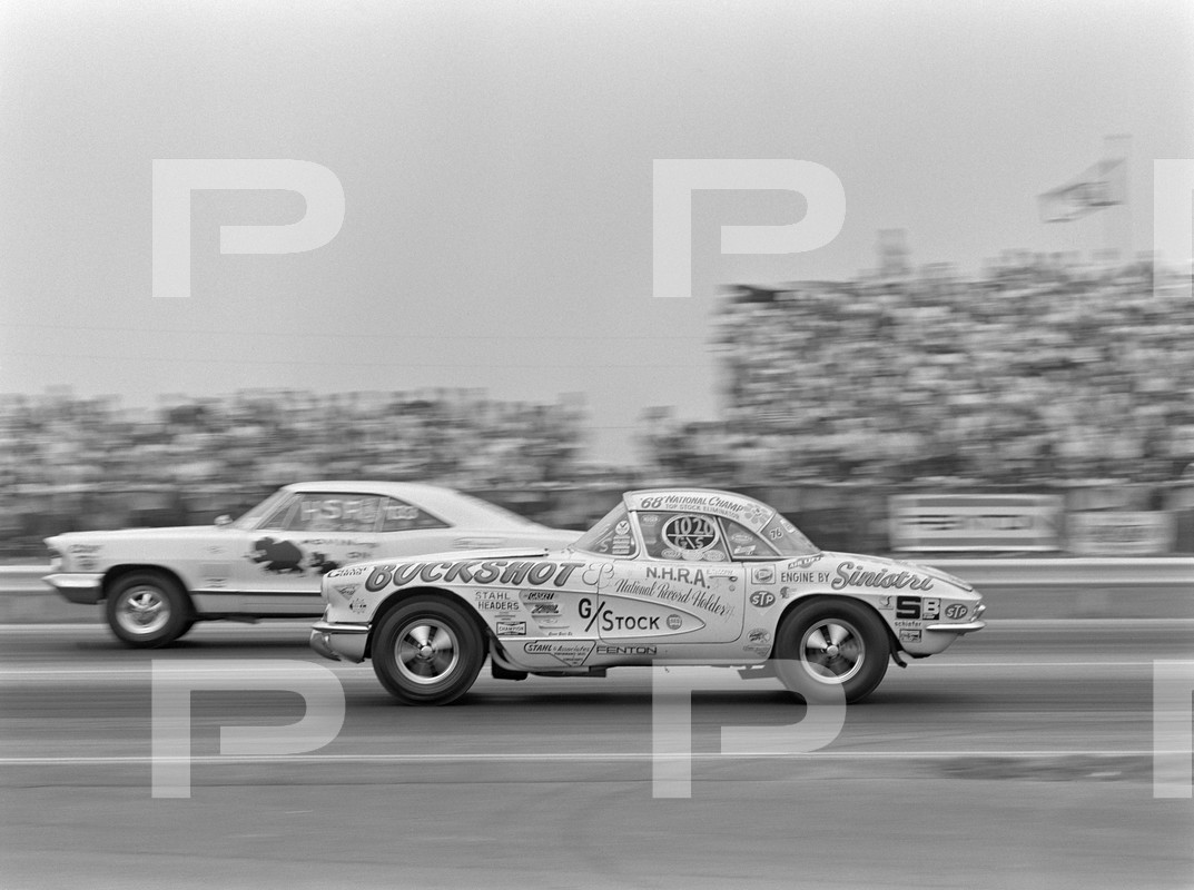 317544P Larry Lombardo GS vette Indy 1969.jpg