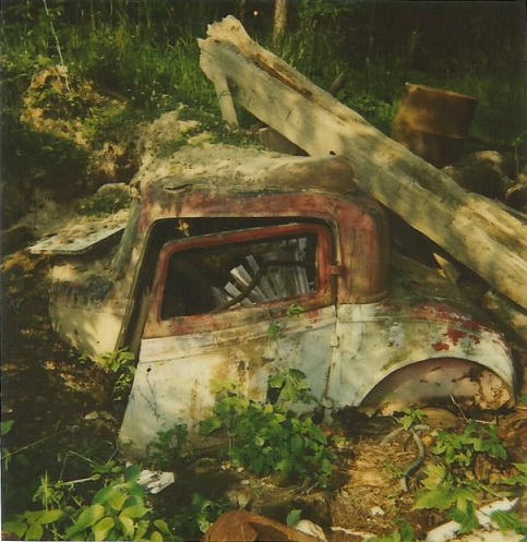 '32 3 window.jpg