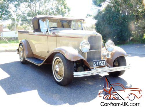 '32 Ford Roadster Ute.jpg