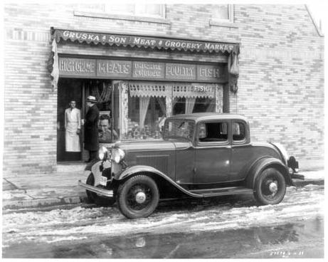 '32 Ford Standard Coupe.jpg